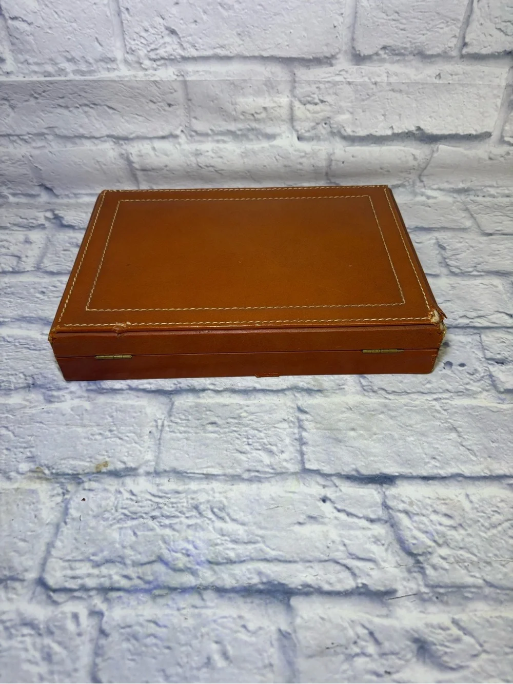 Mid century jewelry box with all the jewelry seen in pictures. Cuff links, tie